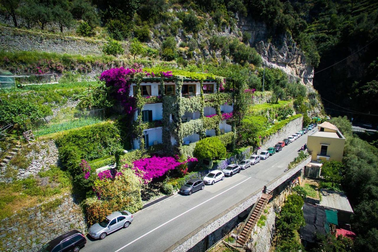 Hotel Pellegrino Praiano Eksteriør billede
