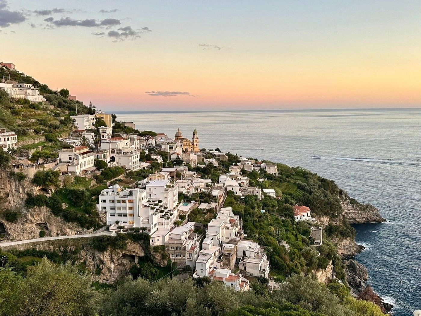 Hotel Pellegrino Praiano Eksteriør billede