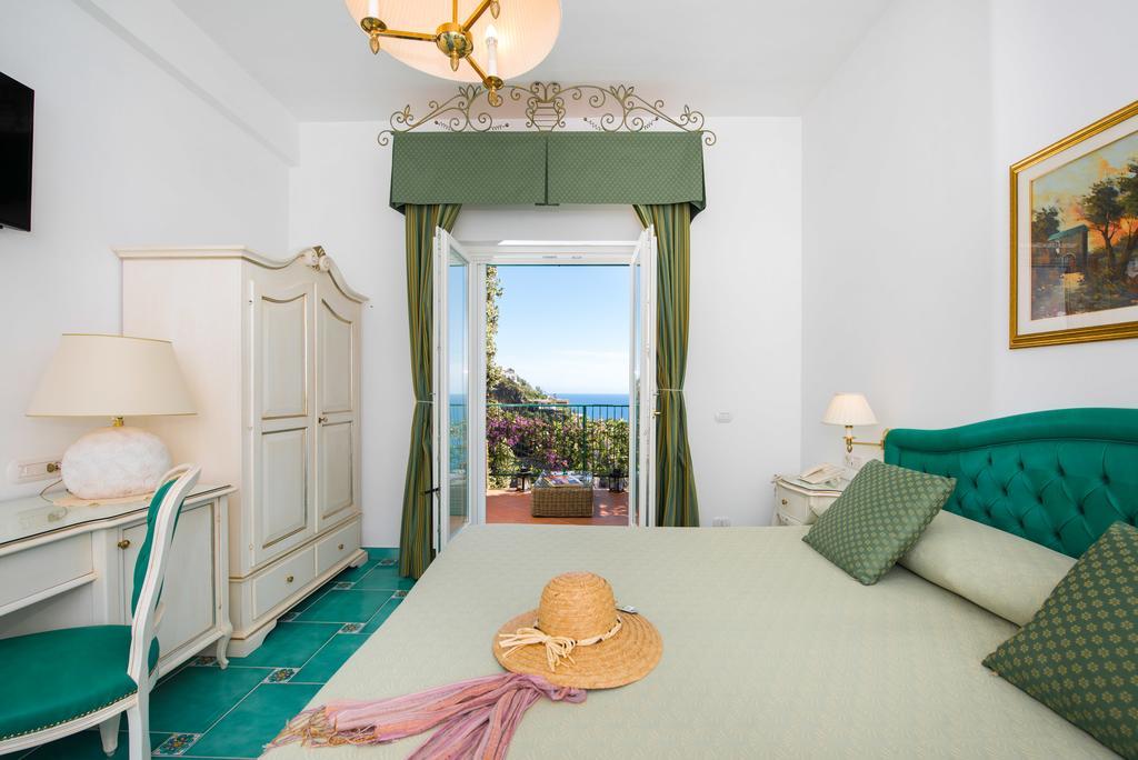 Hotel Pellegrino Praiano Eksteriør billede