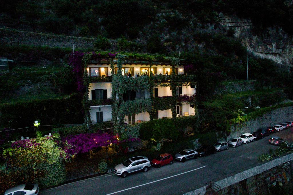 Hotel Pellegrino Praiano Eksteriør billede